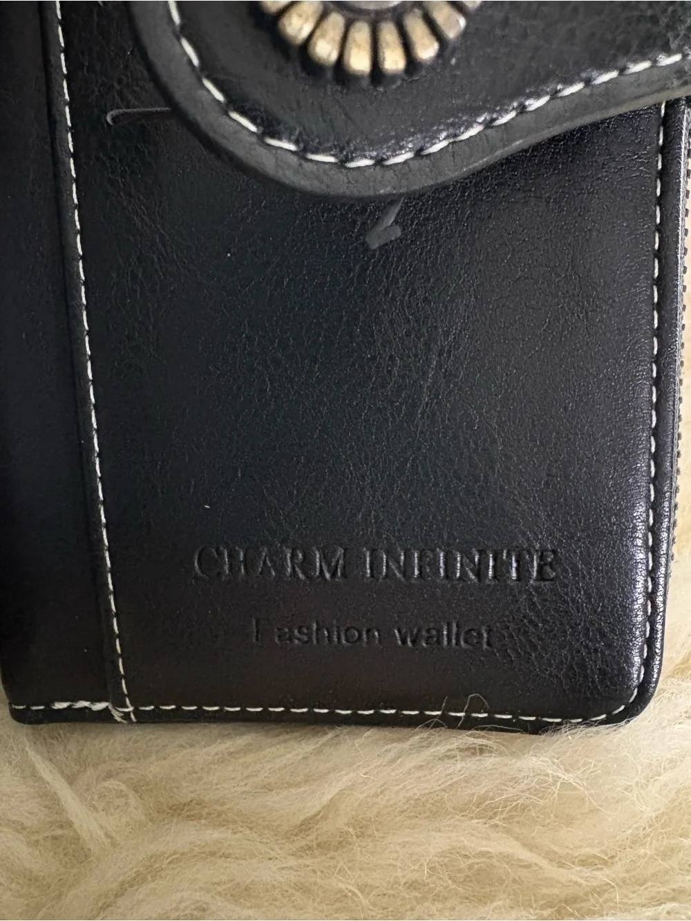 Charm Infinite classic black